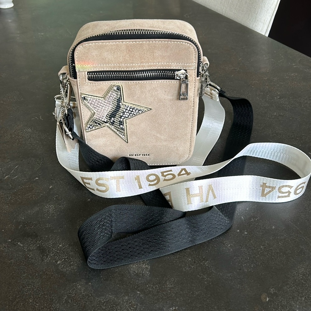 Vintage Havana bag.  Like new.